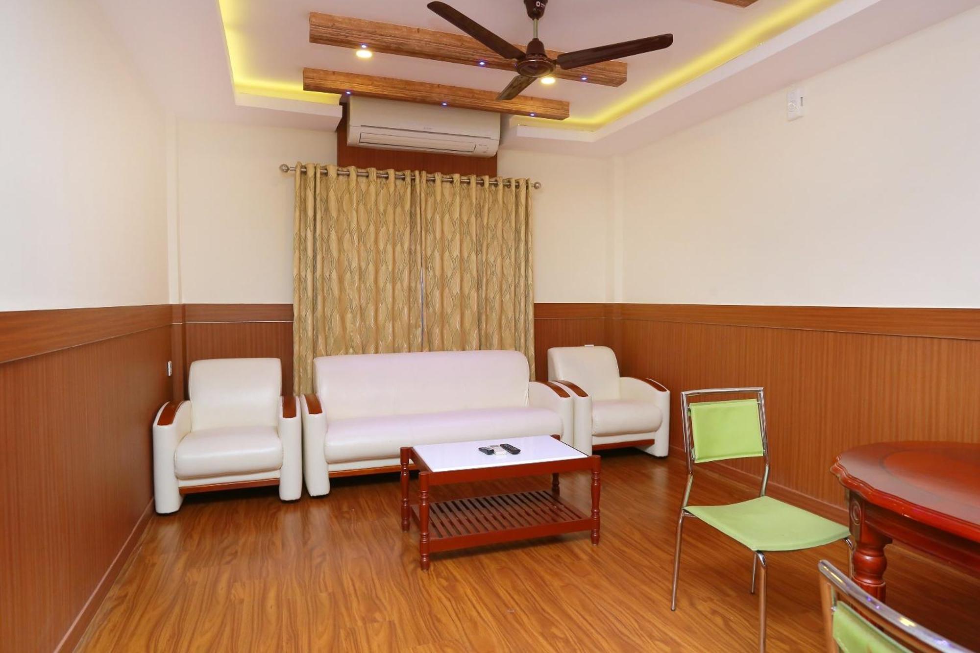 Capital O Kovilakam Residency Thrissur Экстерьер фото