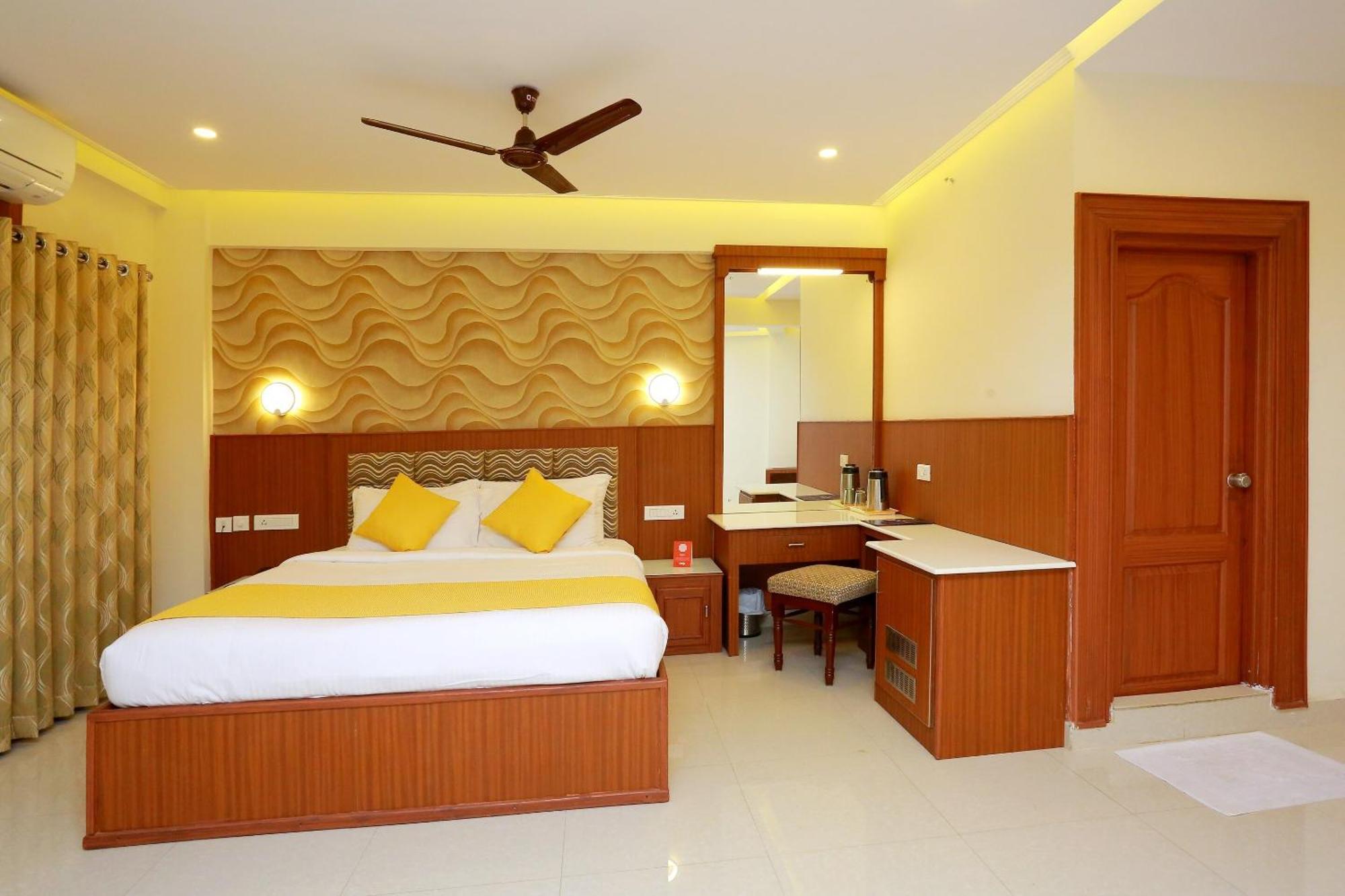 Capital O Kovilakam Residency Thrissur Экстерьер фото