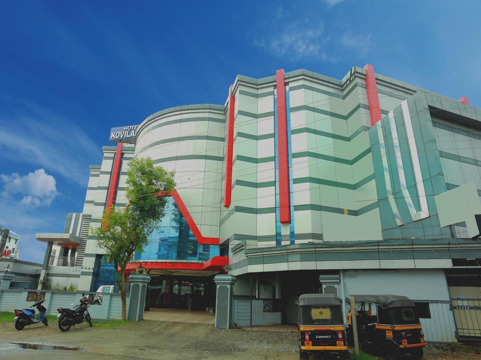 Capital O Kovilakam Residency Thrissur Экстерьер фото